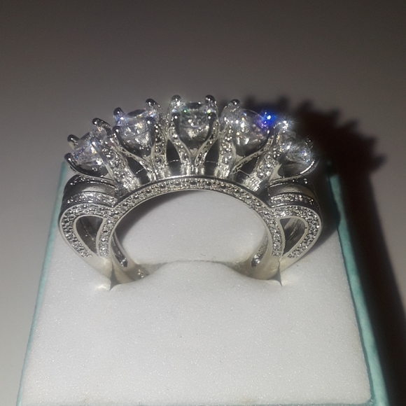 White sapphire ring size 7 925 Silver, new - Picture 2 of 6